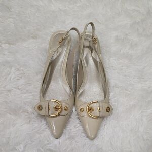 Talbots Patent Leather Cream Pointed Slingback Heels. Size 8.5